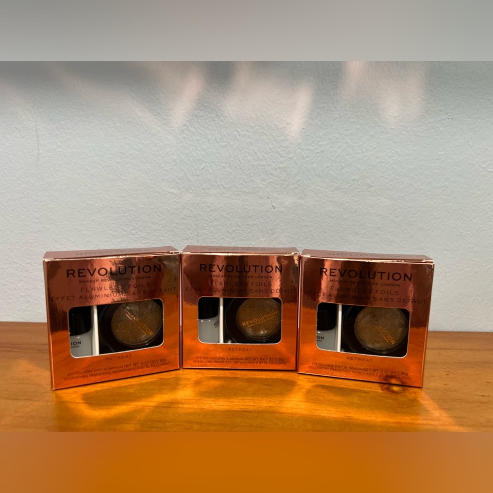 MAKEUP REVOLUTION NIB Lot Of 3 Flawless Foils Metallic Eyeshadow In Retreat